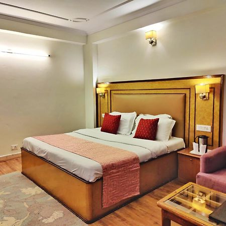 Surya International Hotel Manali Near Mall Road Esterno foto