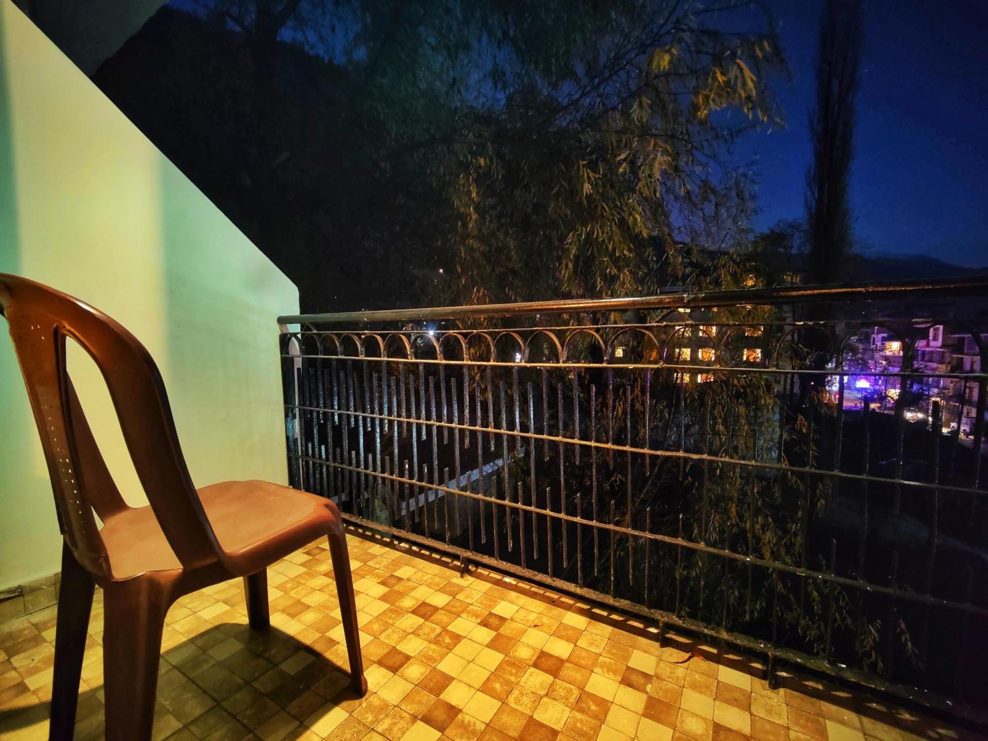 Surya International Hotel Manali Near Mall Road Esterno foto